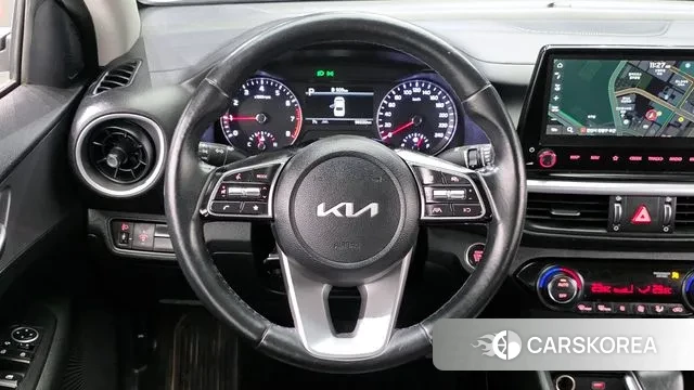 Kia The New K3 2nd generation 2021 Белый из Кореи, фото 4