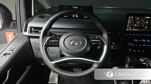 Hyundai Staria 2024 Серебристо-серый из Кореи, фото 4
