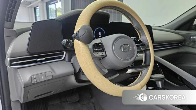 Hyundai The New Avante (CN7) 2024 Белый из Кореи, фото 4