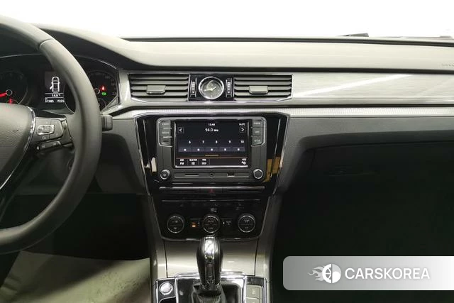 Volkswagen Passat 2019 Черный из Китая, фото 4