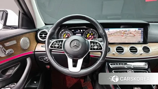 Mercedes-Benz E-Class W213 2019 Белый из Кореи, фото 4