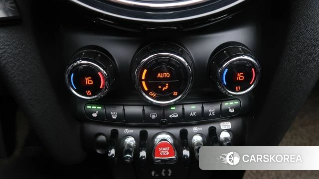 Mini Cooper Convertible 2018 Синий из Кореи, фото 4