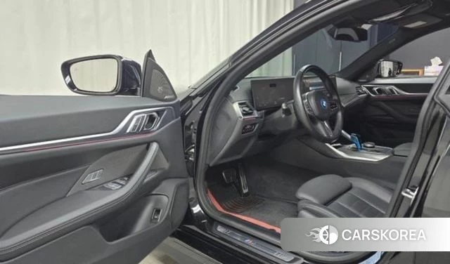 BMW i4 2023 Черный из Кореи, фото 4