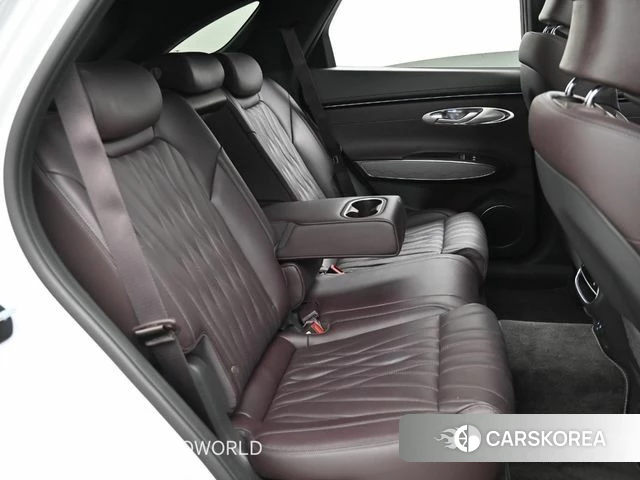 Genesis GV70 2021 Белый из Кореи, фото 4