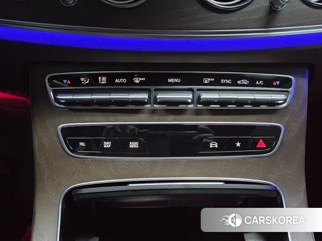 Mercedes-Benz E-Class W213 2023 Белый из Кореи, фото 4