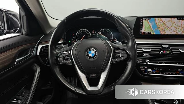 BMW 5 Series (G30) 2019 Черный из Кореи, фото 4