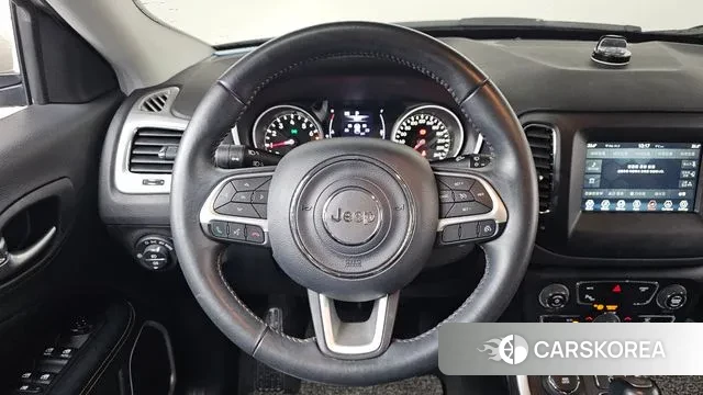 Jeep Compass 2nd Generation 2018 Белый из Кореи, фото 4