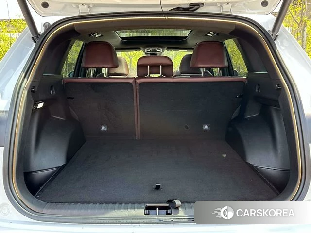 Geely Automobile Xingyue L 2025 Белый из Китая, фото 4