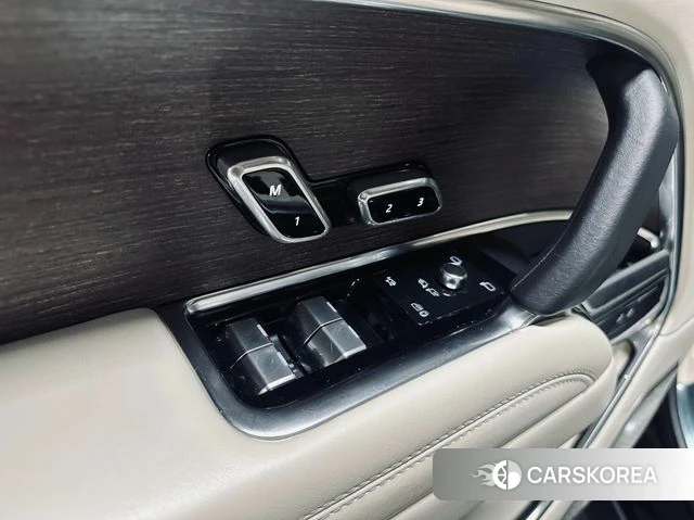 Land Rover Range Rover 5th Generation 2023 Черный из Кореи, фото 4