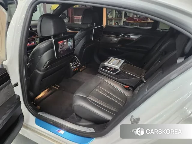 BMW 7 Series (G11) 2018 Белый из Кореи, фото 4