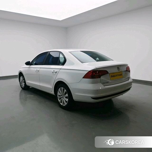 Volkswagen Bora 2023 Белый из Китая, фото 4