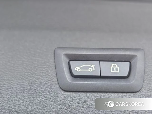 BMW X1 (F48) 2022 Черный из Кореи, фото 4