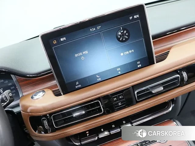Lincoln Aviator 2nd generation 2023 Белый из Кореи, фото 4
