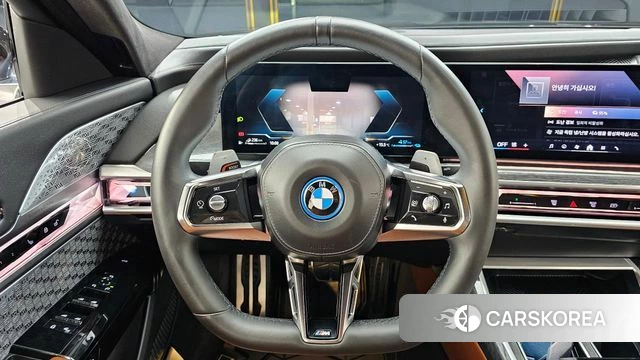 BMW 7 Series (G70) 2023 Черный из Кореи, фото 4