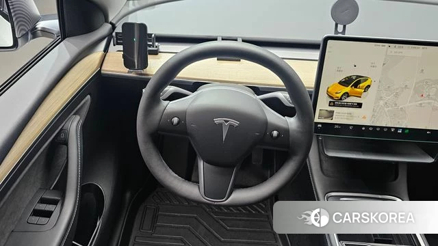 Tesla Model Y 2023 Белый из Кореи, фото 4