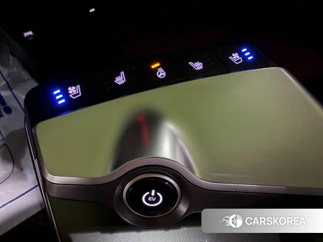 Kia EV6 2022 Белый из Кореи, фото 4