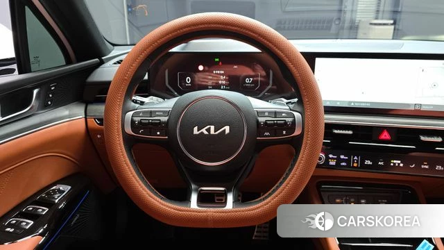 Kia The New K5 3rd generation 2023 Белый из Кореи, фото 4