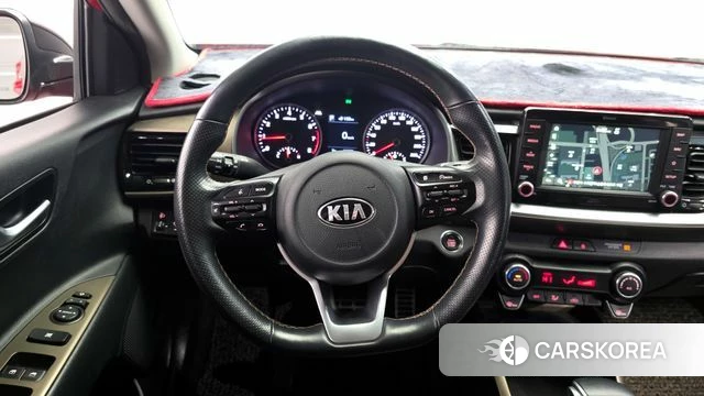 Kia Stonic 2018 Красный из Кореи, фото 4