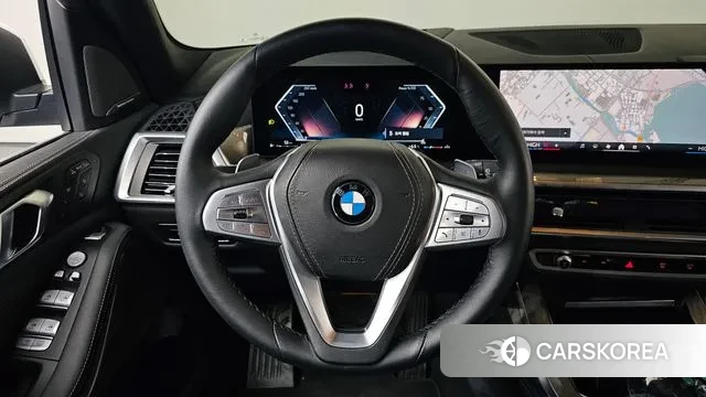 BMW X7 (G07) 2024 Белый из Кореи, фото 4