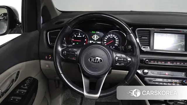 Kia All New Carnival 2018 Серебристо-серый из Кореи, фото 4