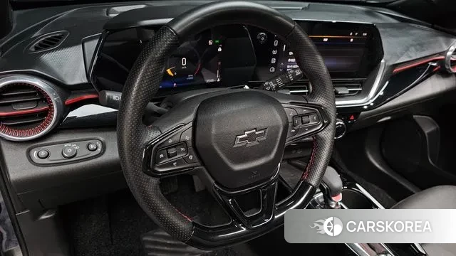 Chevrolet (GM Daewoo) Trax Crossover 2024 Черный из Кореи, фото 4