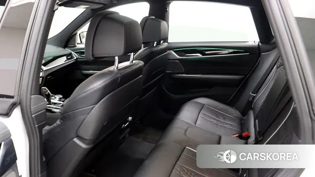 BMW 6 Series GT (G32) 2024 Белый из Кореи, фото 4