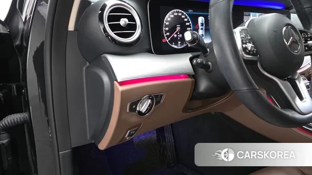 Mercedes-Benz E-Class W213 2019 Черный из Кореи, фото 4