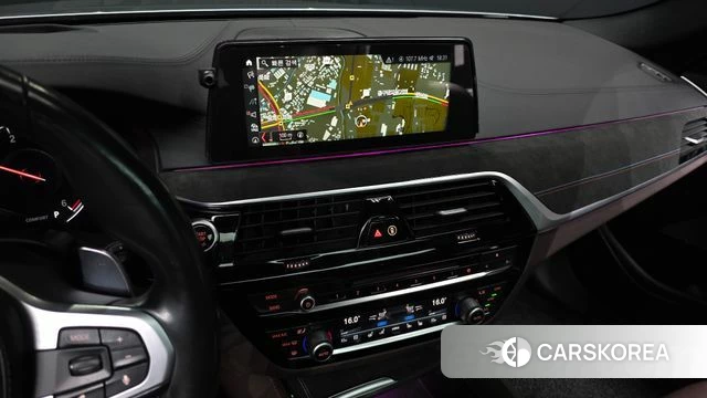 BMW 5 Series (G30) 2018 Серый из Кореи, фото 4