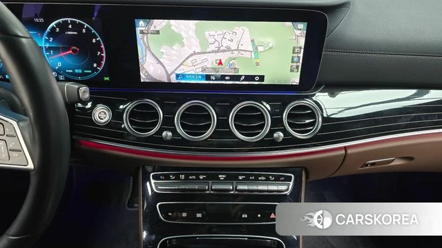 Mercedes-Benz E-Class W213 2021 Серебряный из Кореи, фото 4