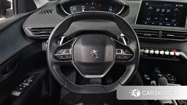 Peugeot 5008 second generation 2018 Белый из Кореи, фото 4