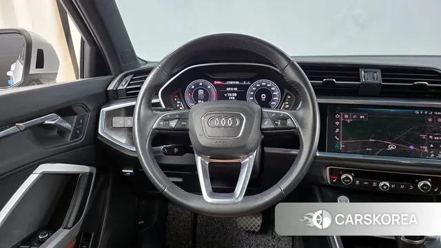 Audi Q3 (F3) 2020 Белый из Кореи, фото 4