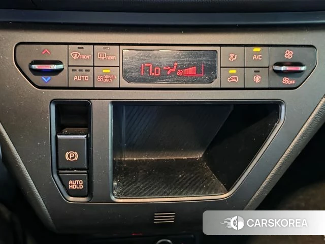 Kia The New Kia Ray EV 2024 Белый из Кореи, фото 4