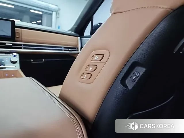 Hyundai Santa Fe (MX5) 2023 Черный из Кореи, фото 4