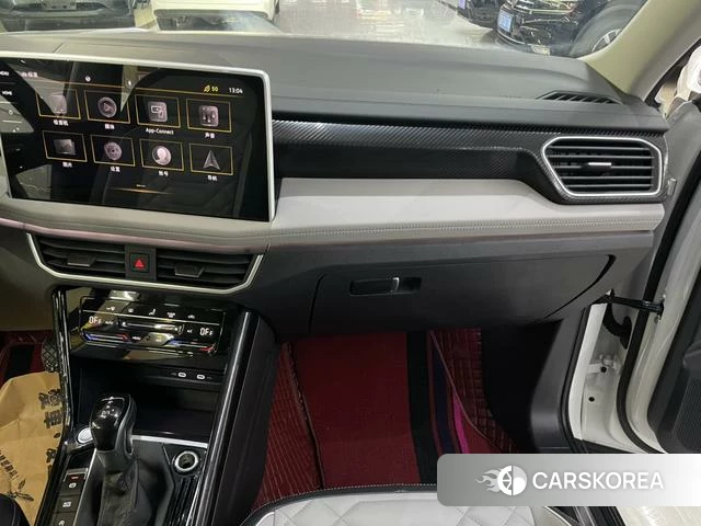 Volkswagen Tanyue 2023 Белый из Китая, фото 4
