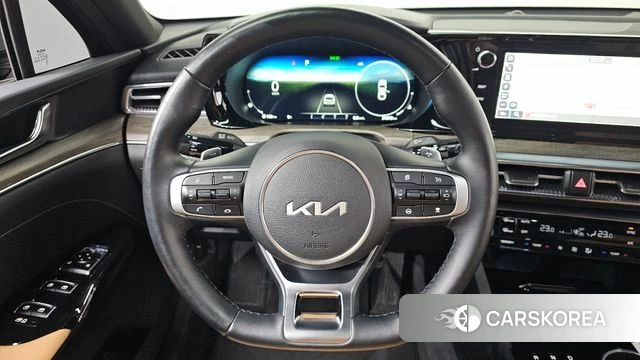 Kia K5 3rd generation 2023 Черный из Кореи, фото 4