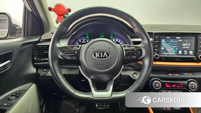 Kia Stonic 2020 Белый из Кореи, фото 4