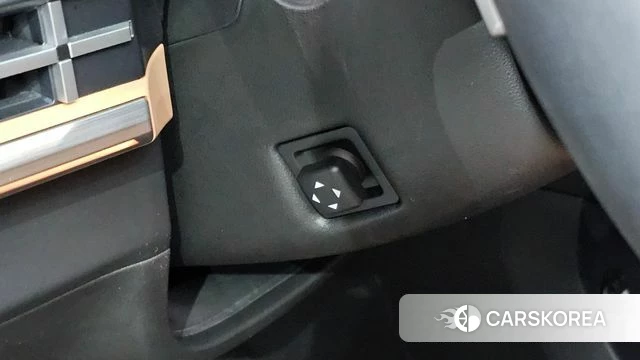 Hyundai Santa Fe (MX5) 2024 Жемчужный цвет из Кореи, фото 4