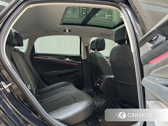 Volkswagen Passat 2023 Черный из Китая, фото 4
