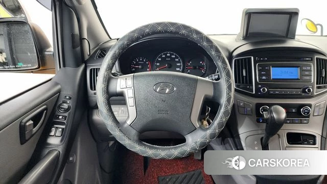 Hyundai The New Grand Starex 2018 Желтый из Кореи, фото 4