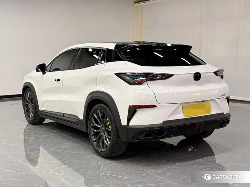 Chang'an UNI-T 2023 Белый из Китая, фото 4