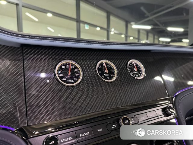 Bentley Continental GT 4th Generation 2025 Белый из Кореи, фото 4