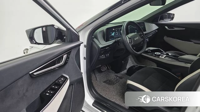 Kia EV6 2021 Белый из Кореи, фото 4