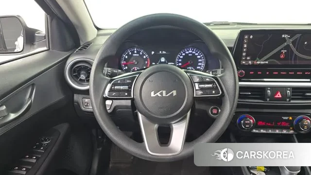 Kia The New K3 2nd generation 2021 Белый из Кореи, фото 4