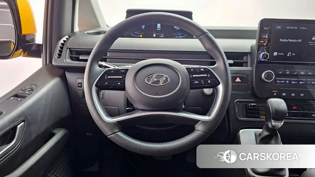 Hyundai Staria 2024 Желтый из Кореи, фото 4
