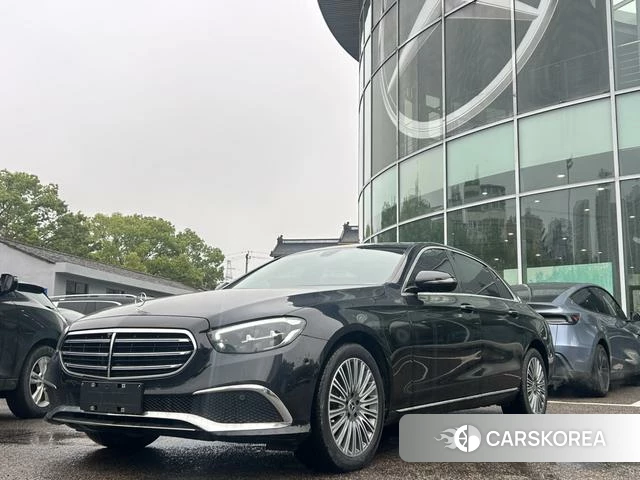 Mercedes-Benz E-class 2023 Черный из Китая, фото 4