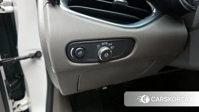 Chevrolet (GM Daewoo) All New Malibu 2018 Белый из Кореи, фото 4