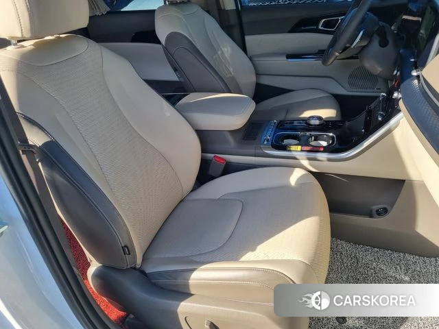 Kia Carnival 4th generation 2023 Белый из Кореи, фото 4