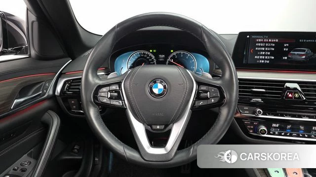 BMW 5 Series (G30) 2018 Синий из Кореи, фото 4