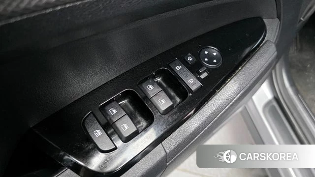 Kia Sportage 5th Generation 2022 Серебристо-серый из Кореи, фото 4