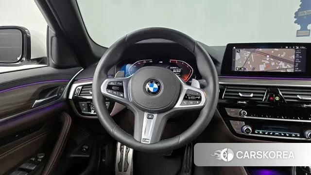 BMW 5 Series (G30) 2019 Белый из Кореи, фото 4